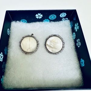 Mother of Pearl silver earrings